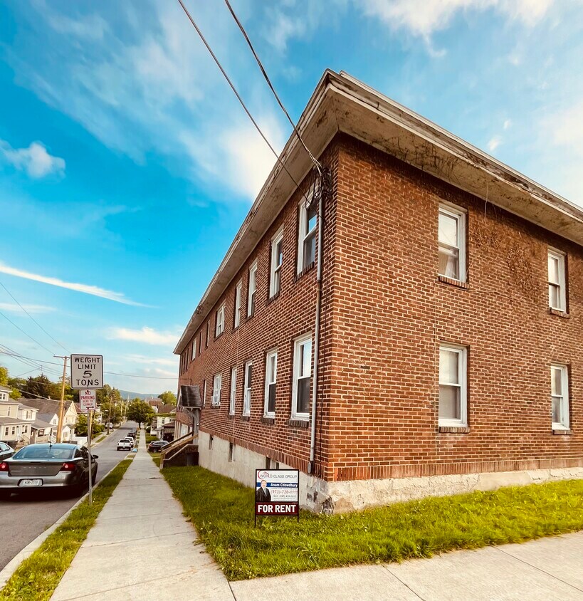 Foto principal - 77 Colfax Ave