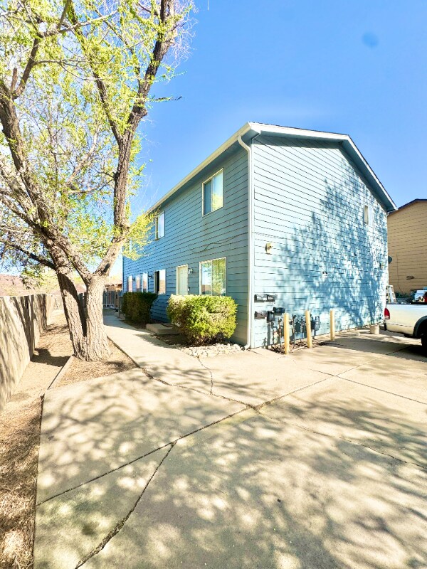 Foto principal - 4325 Lashelle Ave