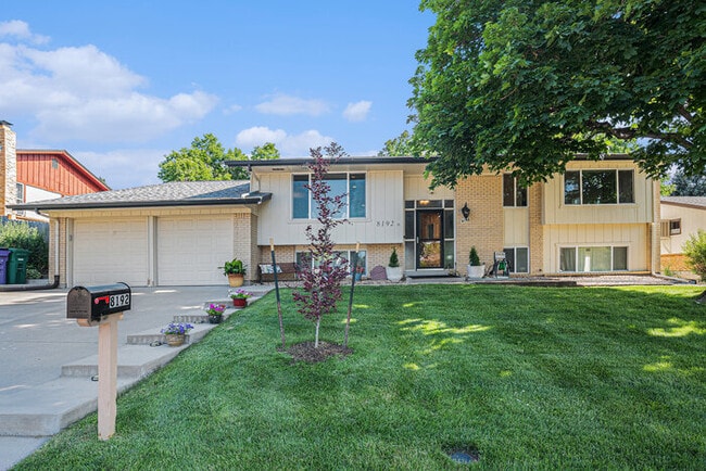 Photo - 8192 E Oxford Dr House