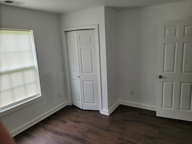Dormitorio 1 - 722 Dabney St