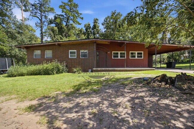 Foto del edificio - 2203 Amelia Cir