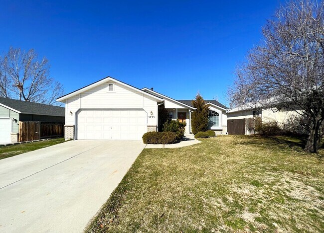 Building Photo - 5735 S Orchid Way