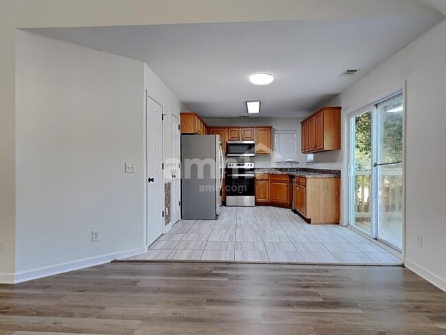 Foto del edificio - 300 Aspen Arbor