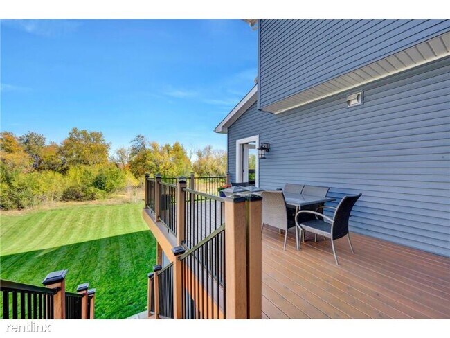 Foto del edificio - 5 br, 4 bath House - 6654 Enid Trl