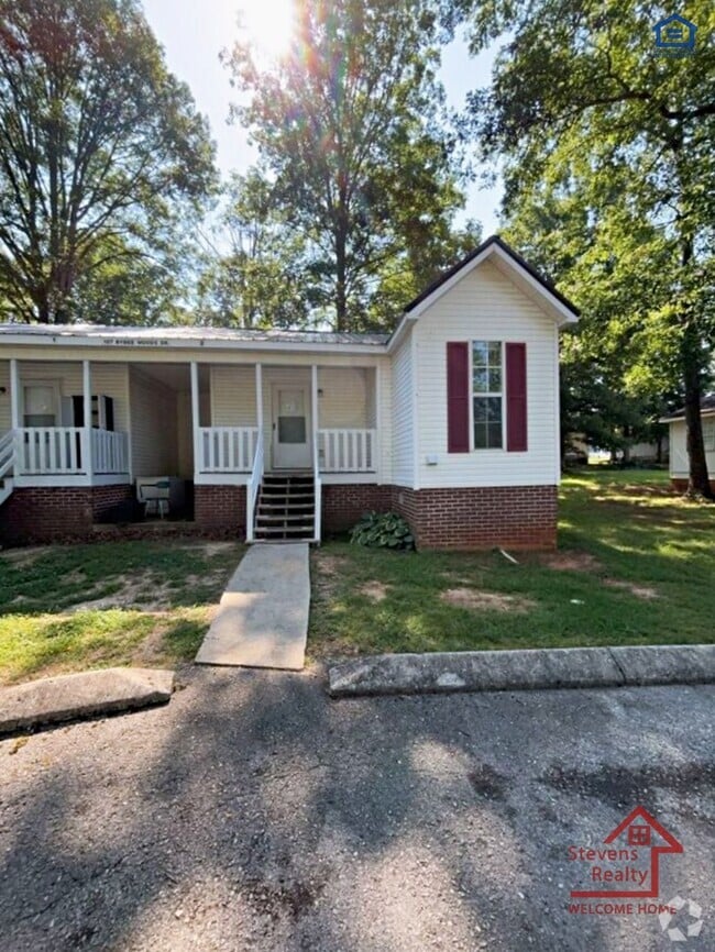 Building Photo - 157 Bybee Woods Dr