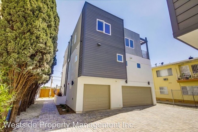 Building Photo - 6546 La Mirada Ave
