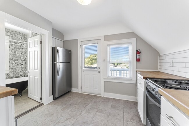 Foto del edificio - 1126 Cedar St