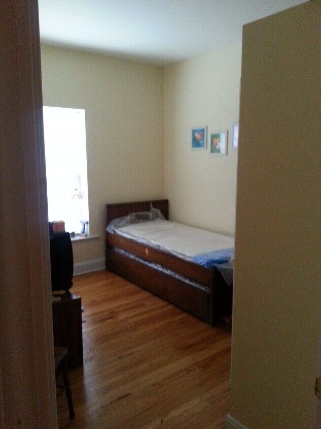 Foto principal - 6101 S Greenwood Ave