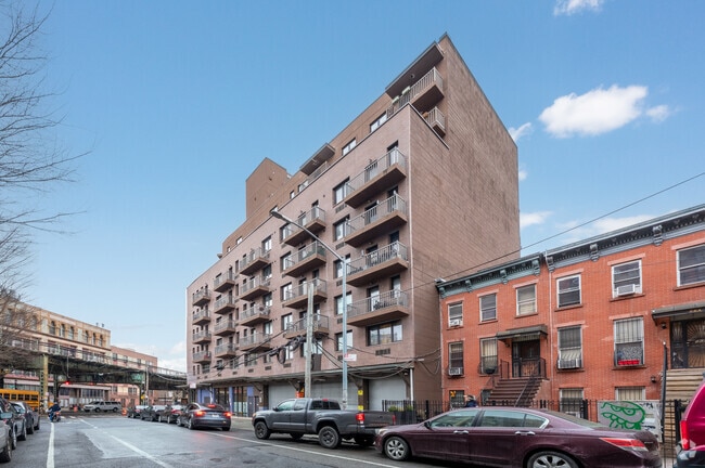 Building Photo - 874 Willoughby Ave