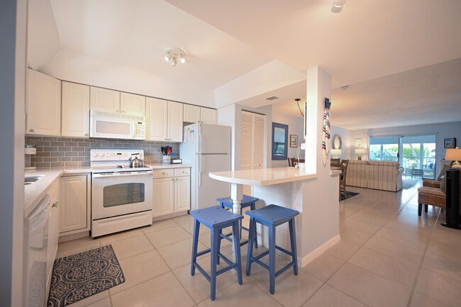 Building Photo - 1700 S Ocean Blvd