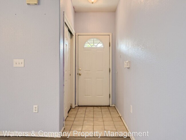 Building Photo - 2 br, 2 bath House - 10381 Cook Way #203