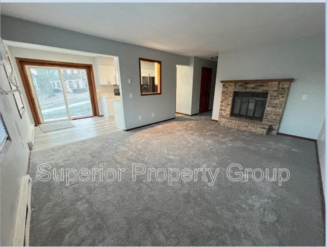 Building Photo - 2 S Wickham Ct