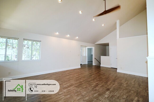 Building Photo - 3747 Sunday Ct