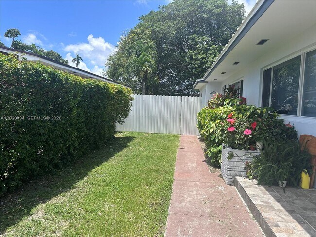Foto del edificio - 2806 SW 35th Ave