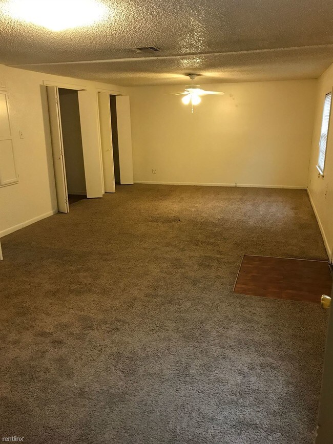 Foto del edificio - 3 br, 1 bath House - 703 Denton St