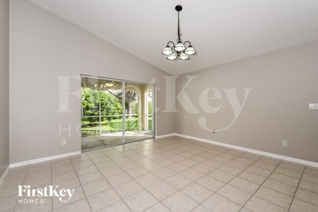 Foto del edificio - 9783 Gladiolus Bulb Loop