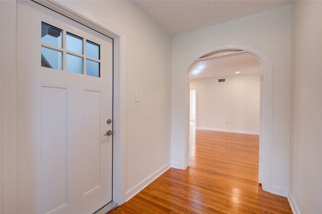 Foto del edificio - 2208 Blodgett St