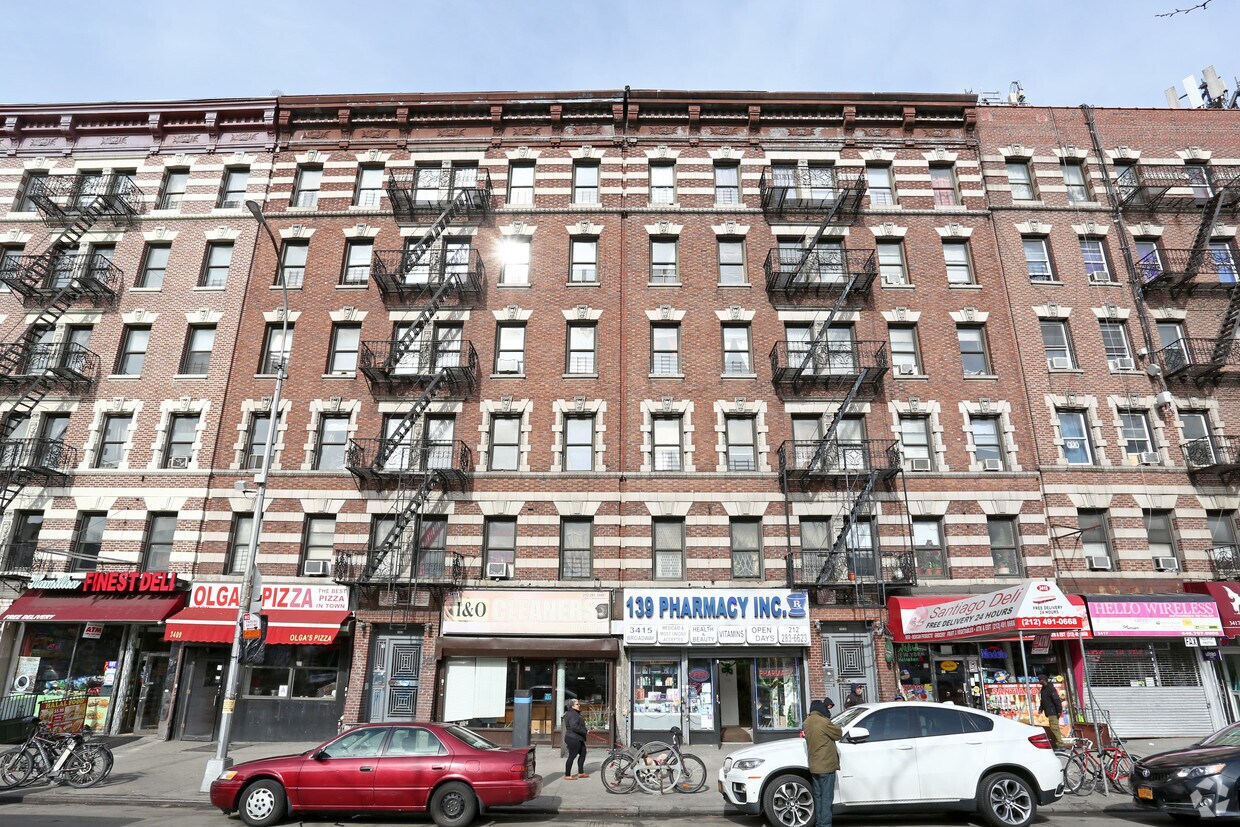 Foto del edificio - 3409-3411 Broadway
