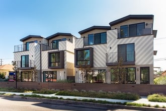 Building Photo - Haven Coliving - Venice - West of Lincoln
