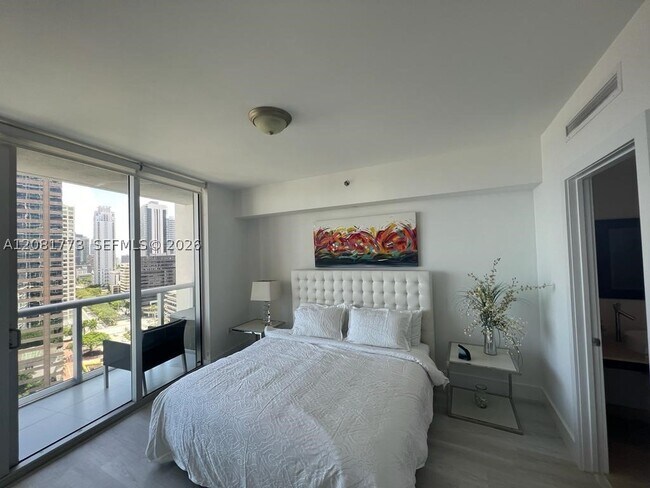 Foto del edificio - 485 Brickell Ave