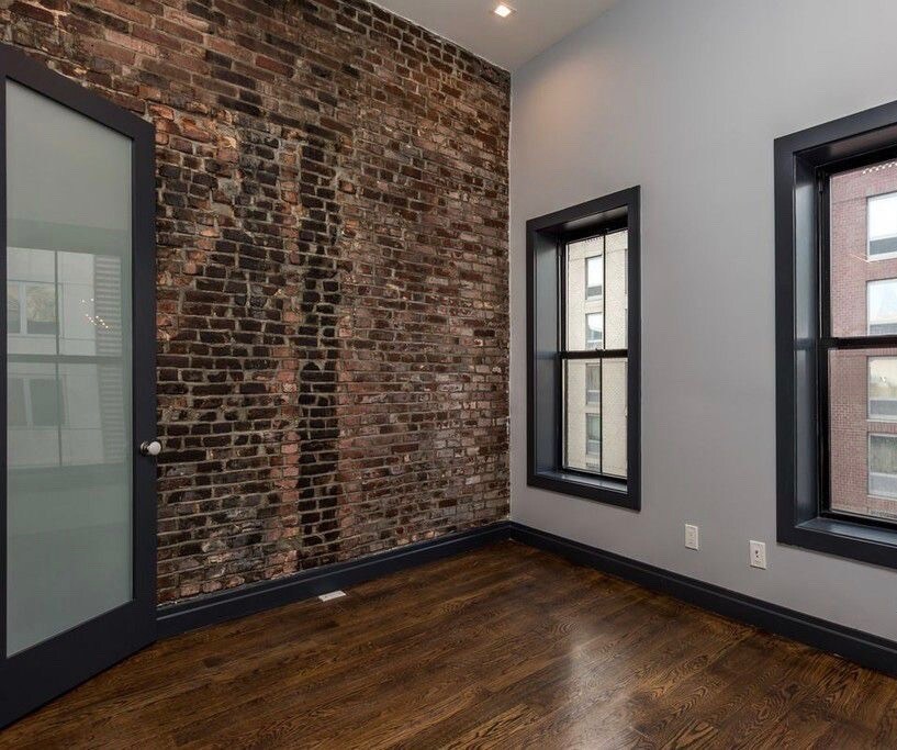 Primary Photo - 133 Kent Ave