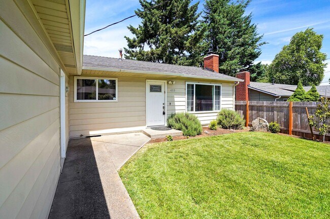 Building Photo - 453 Hrubetz Rd SE