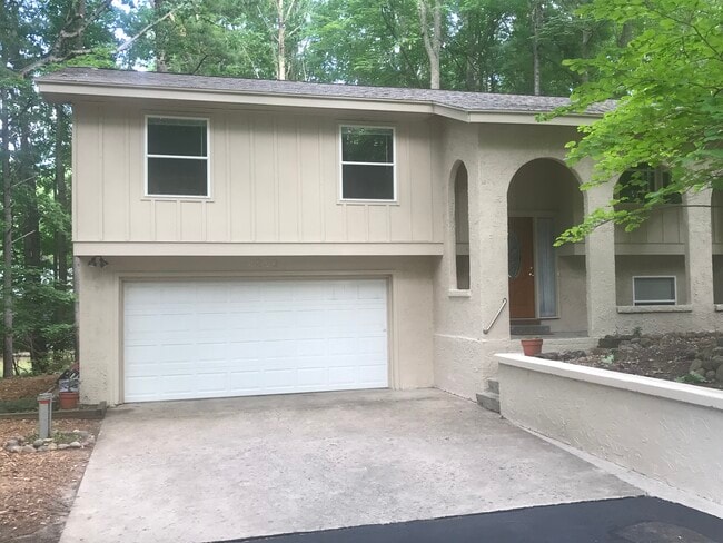 Building Photo - 4290 Baywood Dr