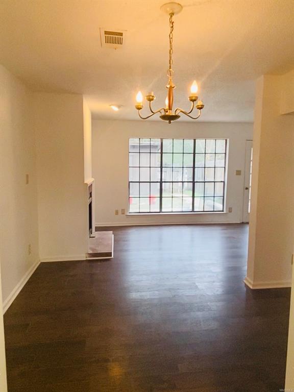 Foto del edificio - 1244 Seth Johnson Dr