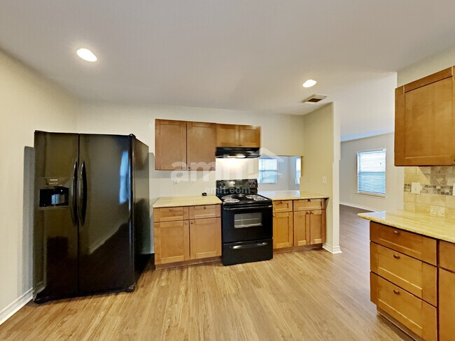 Foto del edificio - 8010 Manderly Place