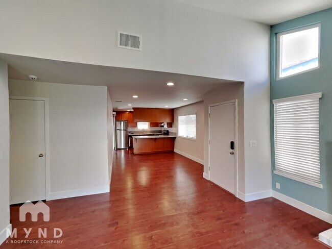 Foto del edificio - 5936 Marshwell Way