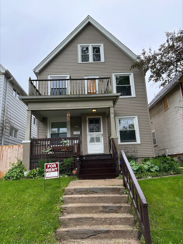 Front of house - 2622 N Newhall St