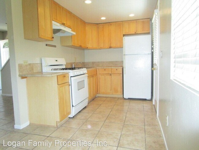Foto del edificio - 3882 1/2-4330-4332 Kendall St