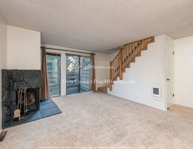 Foto del edificio - Mtn Park Oasis: Two Bedroom Townhome in La...