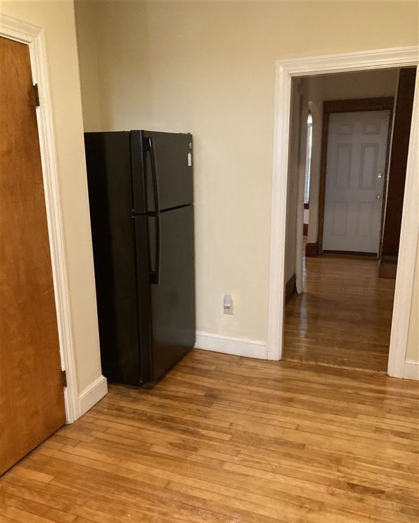 Building Photo - 137 Merriam Ave