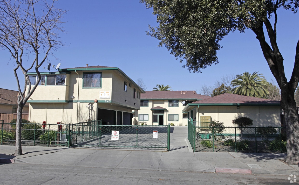 Primary Photo - 240 Valle Vista Ave