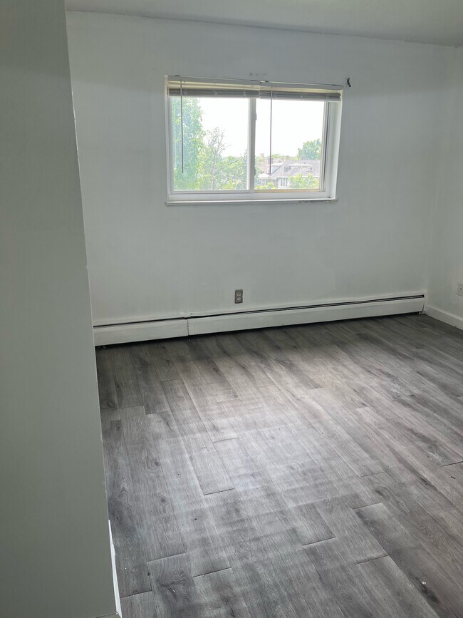 Foto del edificio - 926 Marion Ave