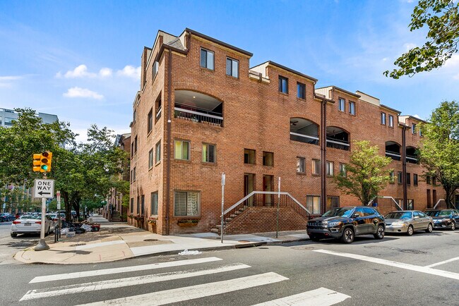 Foto del edificio - 100 N 21st St