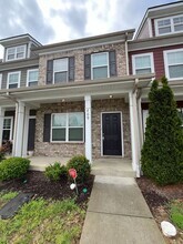 Building Photo - 709 Bradburn Village Way