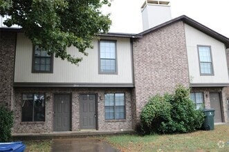 Building Photo - 2814 Wimbledon Ct