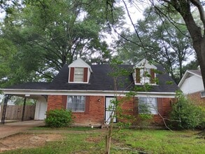 Building Photo - 3573 Hanna Dr