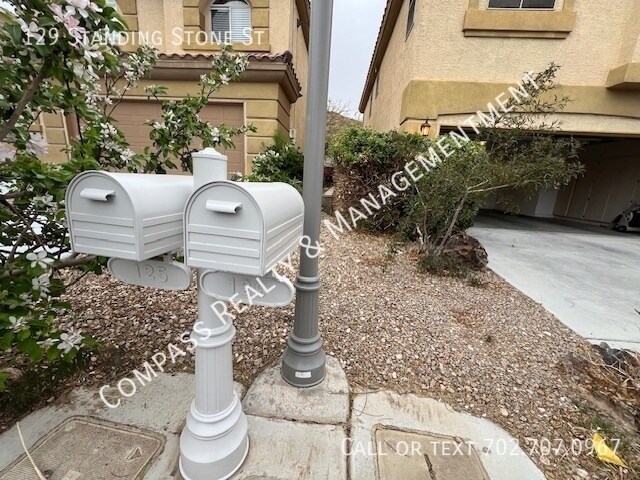 Building Photo - 129 Standing Stone St