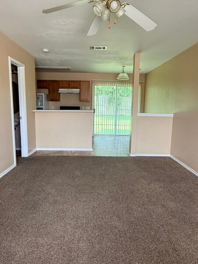 Building Photo - 5703 Redstone Dr