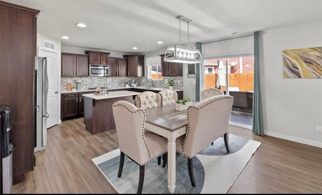 Building Photo - 4032 Silver Star Grove