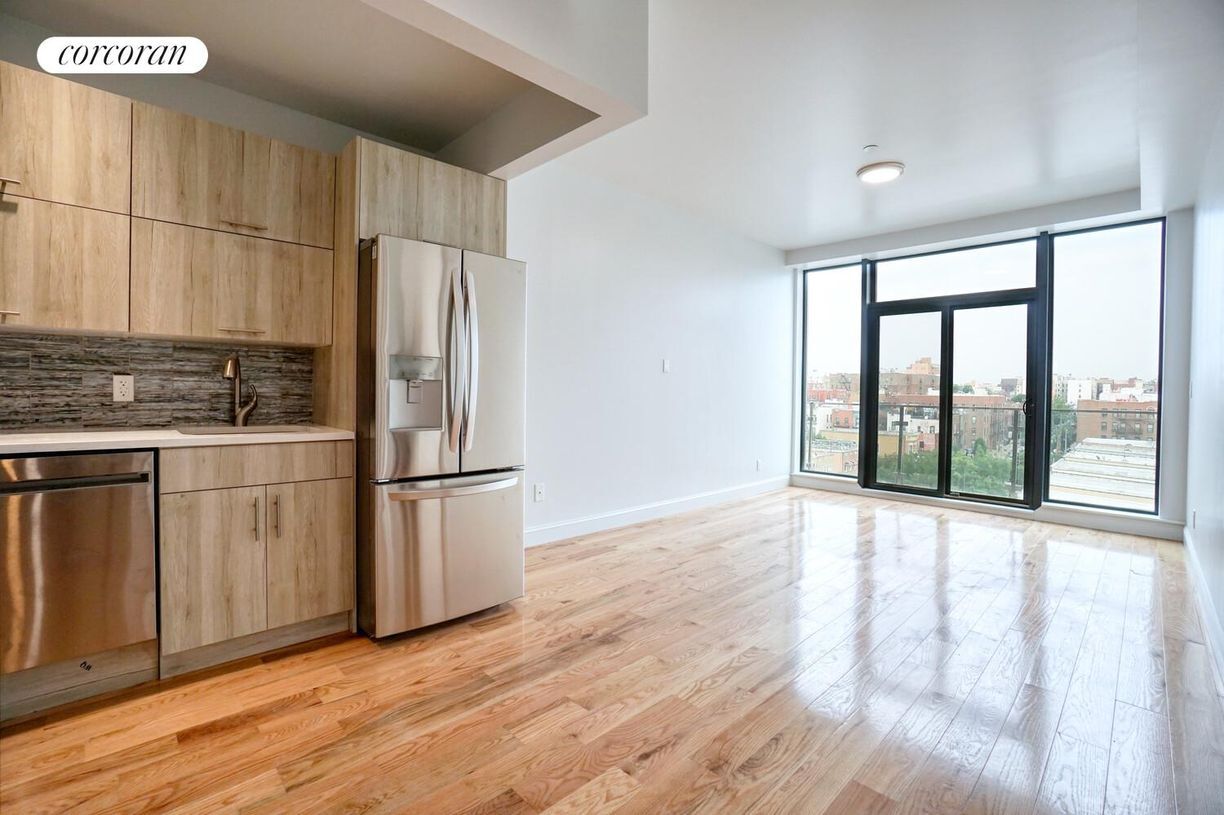 Foto principal - 28-06 21st St