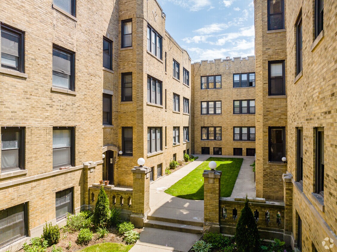 Primary Photo - Newgard Apartments