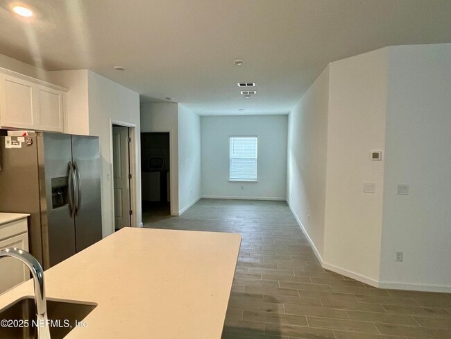 Foto del edificio - 1586 Lachlan Cir