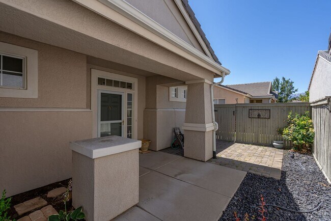 Foto del edificio - Charming 2-Bedroom, 2-Bathroom Patio Home ...