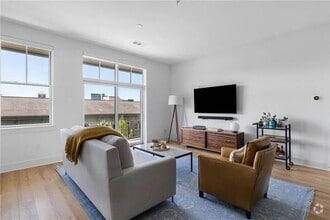 Building Photo - 675 Drewry St NE