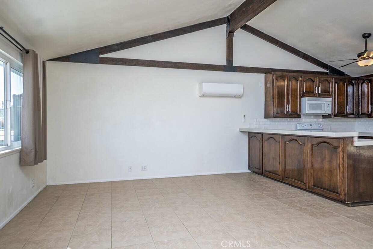 Foto principal - Beautiful 2 Bedroom Home