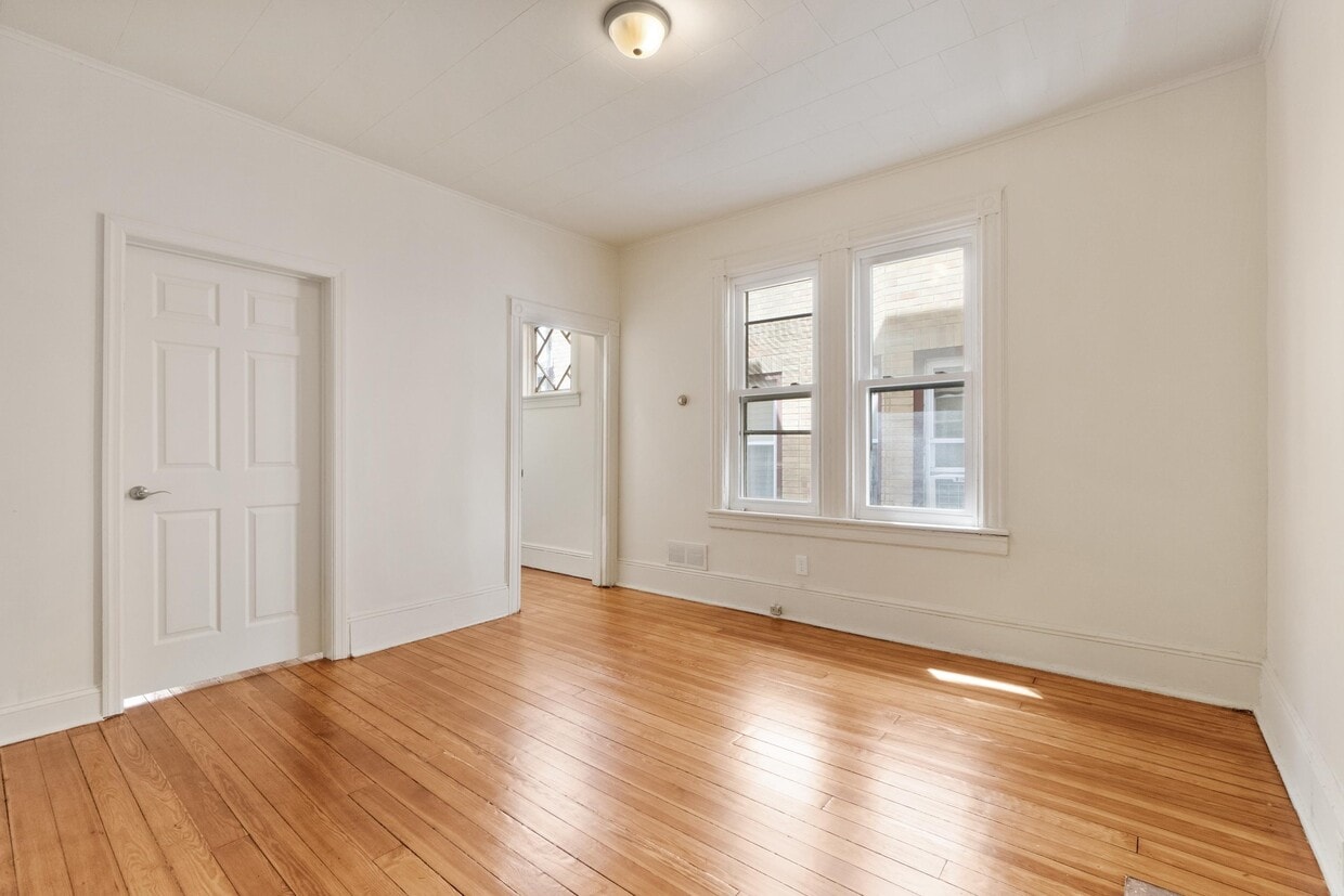 17 Willow St Unit 1, Bayonne, NJ 07002 Condo for Rent in Bayonne, NJ